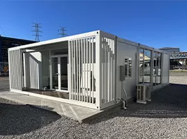 Завершена установка изготовленного на заказ контейнерного выставочного зала в США
